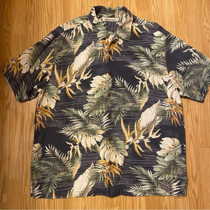 Tommy‎ Bahama Grey Hawaiian Floral Silk Button Front Shirt